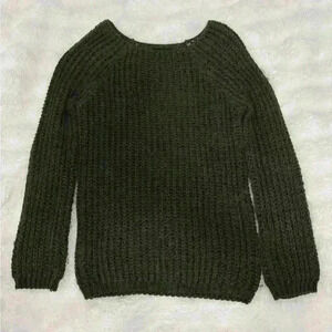 Women’s Forest Green Knitted Sweater in  Perfect Condition Women’s Size Medium